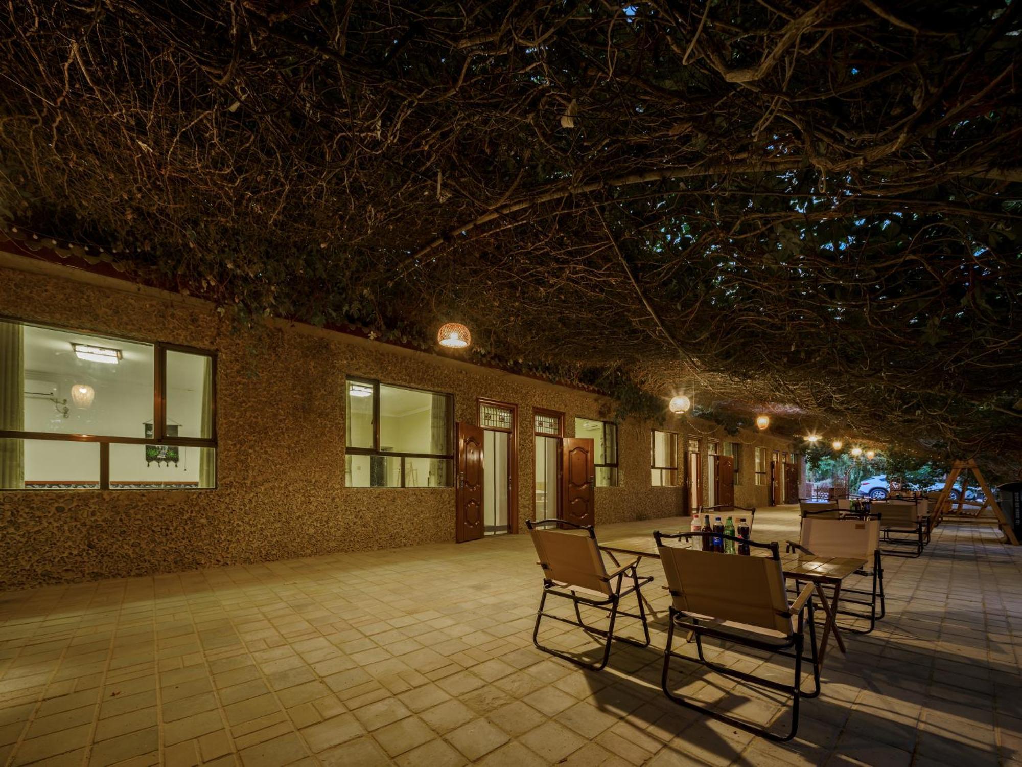 Dunhuang Hu Yang Inn エクステリア 写真