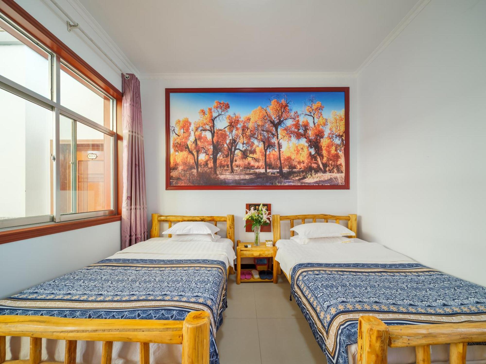 Dunhuang Hu Yang Inn エクステリア 写真